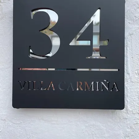 Carmina *